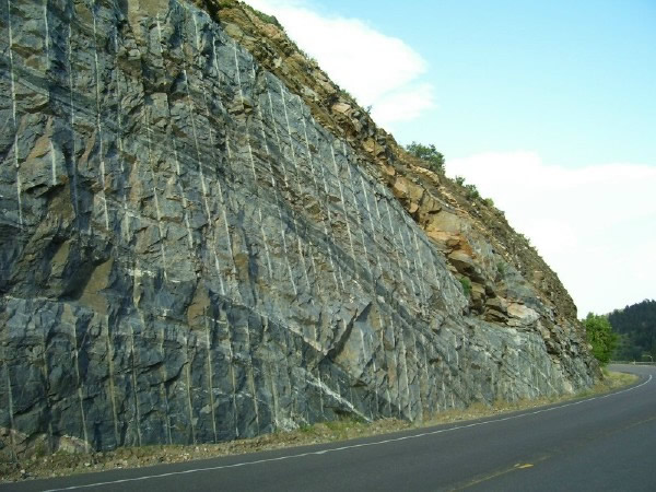 Injection gneiss along Highway 40