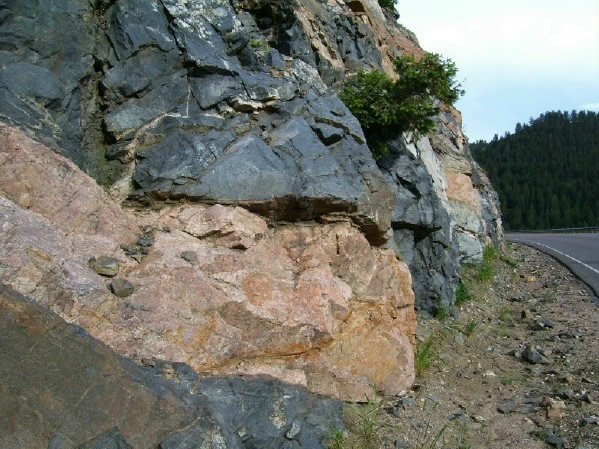 Injection gneiss along Highway 40